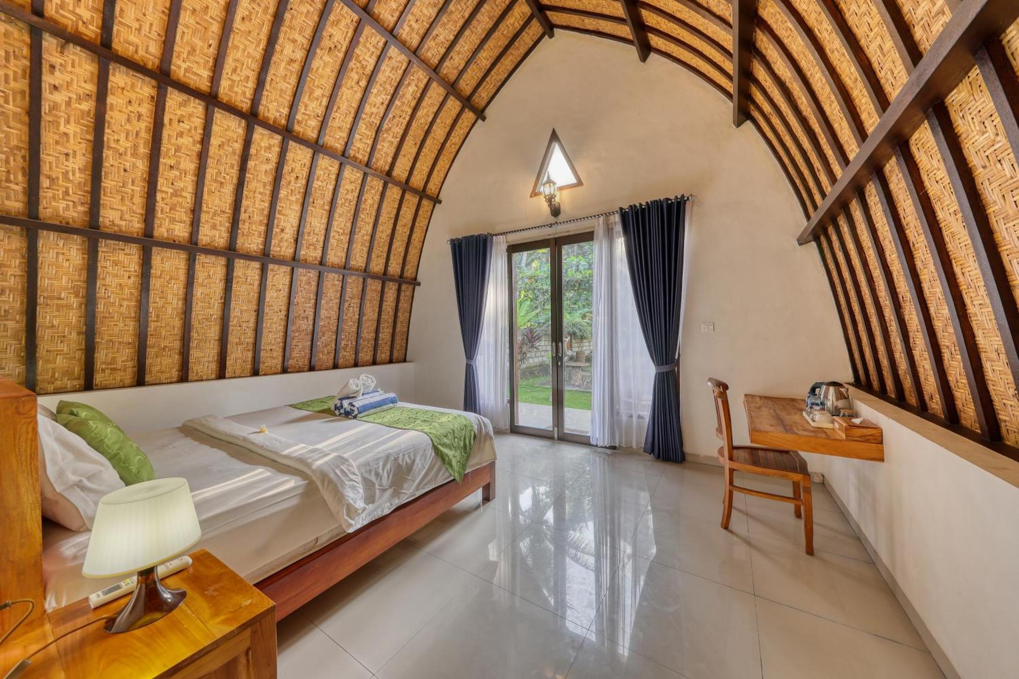 Hotel Puri Garden Penida Sakti Habitación foto