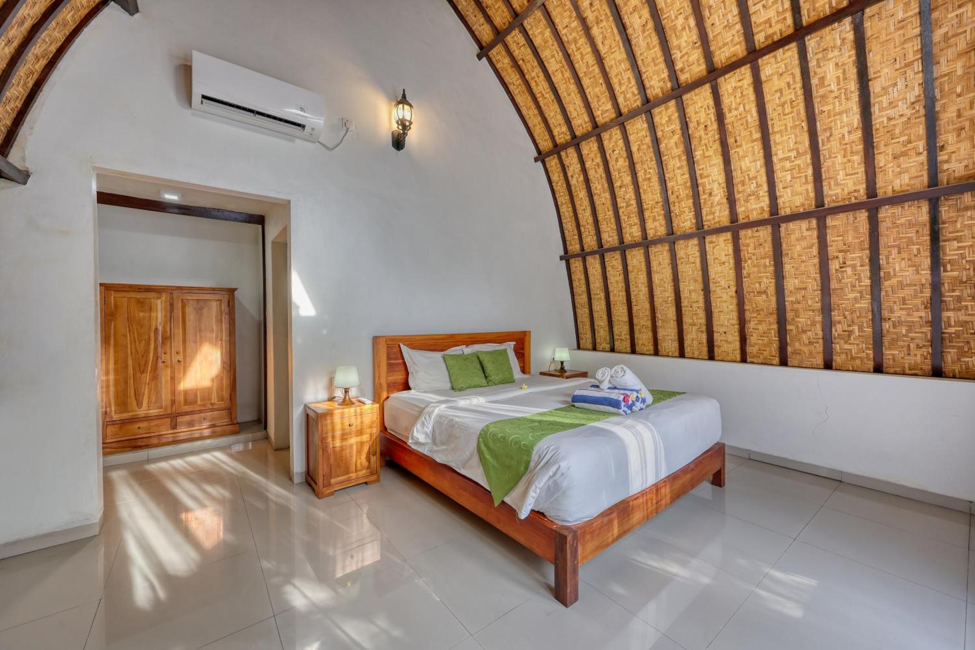 Hotel Puri Garden Penida Sakti Habitación foto